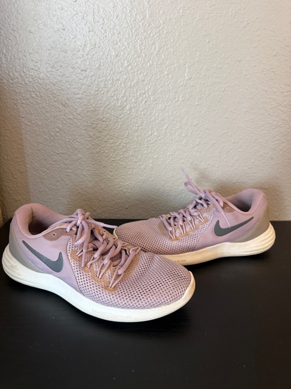 Nike Women's Light Lavender Mesh Running Shoes with Gray Swoosh